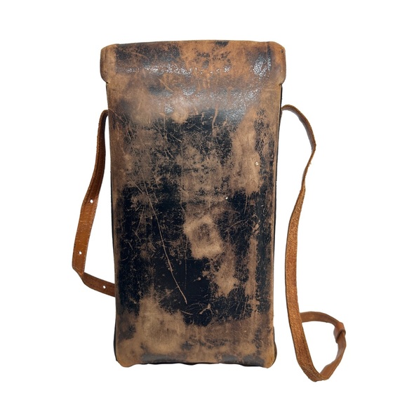 Antique Leather Folding Camera Case Only With Working Clasp And Leather Strap - Picture 3 of 16